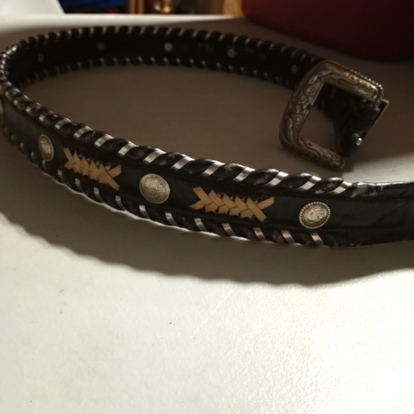 H&A Cowgirl Belt - Picture 4 of 4